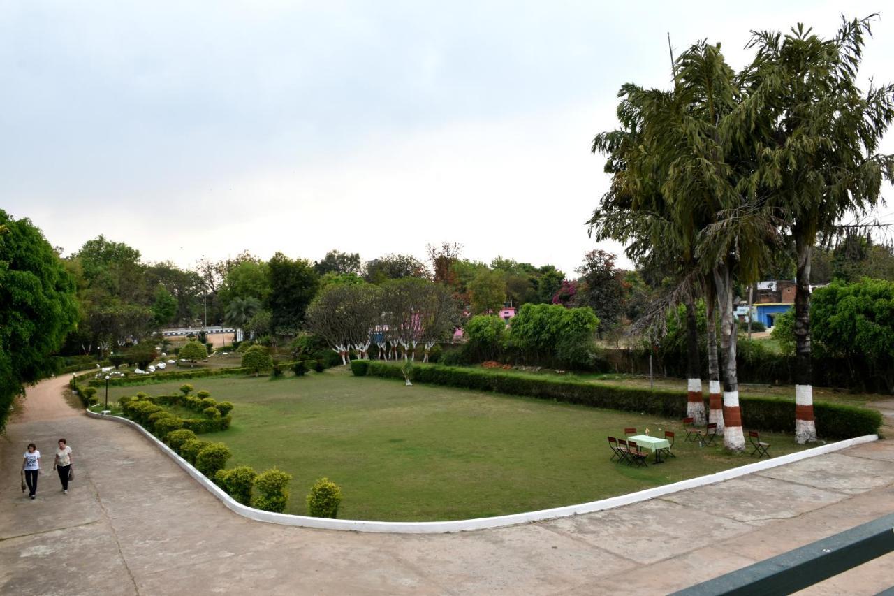 Greenwood Hotel Khajurāho Exterior foto